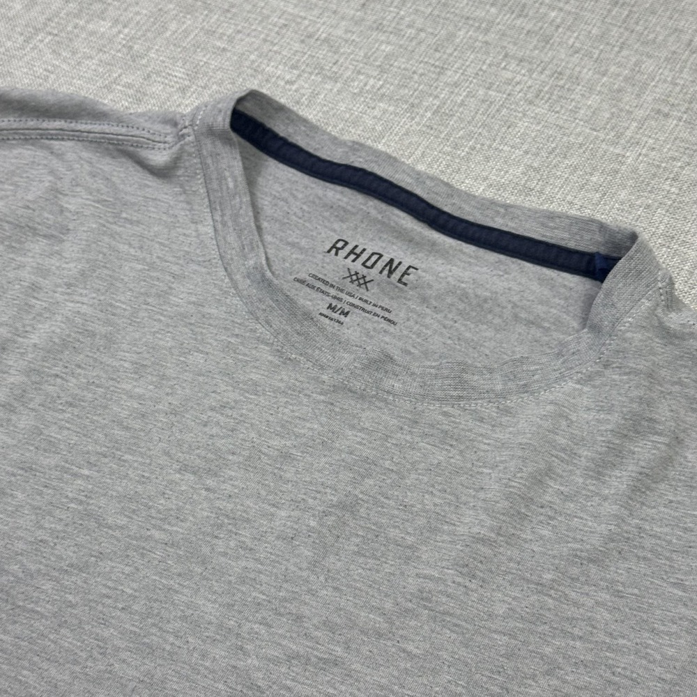 Rhone Element Tee Gym Performance T-Shirt Mens M Gray Basic Crew Neck Tagless